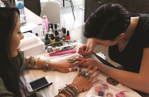 come diventare Nail Artist in Italia